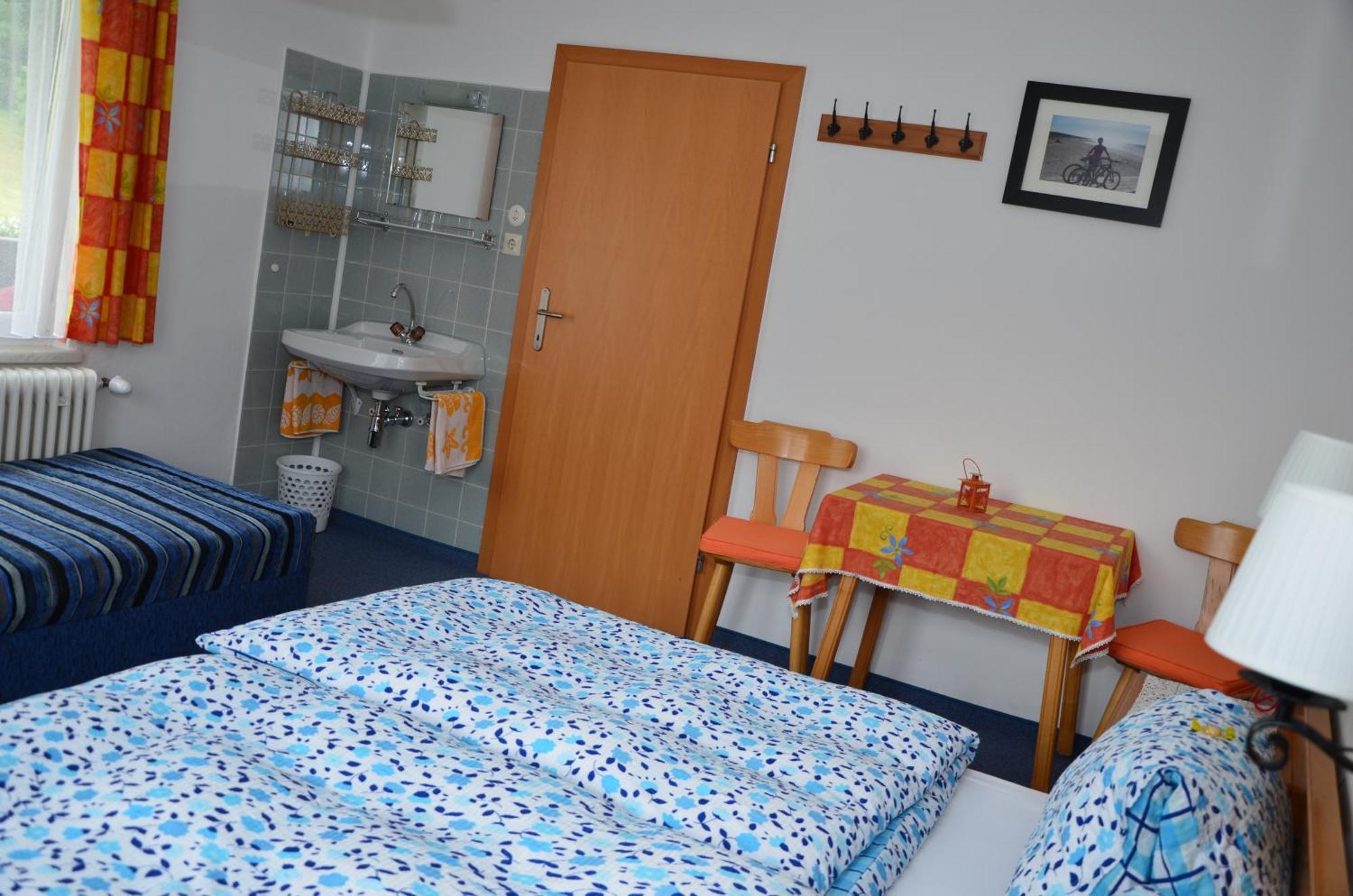 Haus Dachstein Schnitzer Hotel Eben Im Pongau Szoba fotó